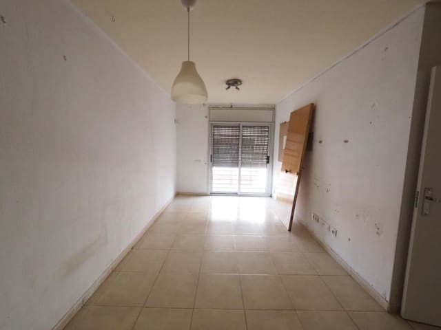 Piso de 2 habitaciones en Terrassa en venta - 110.000 € (Ref: 9929357)