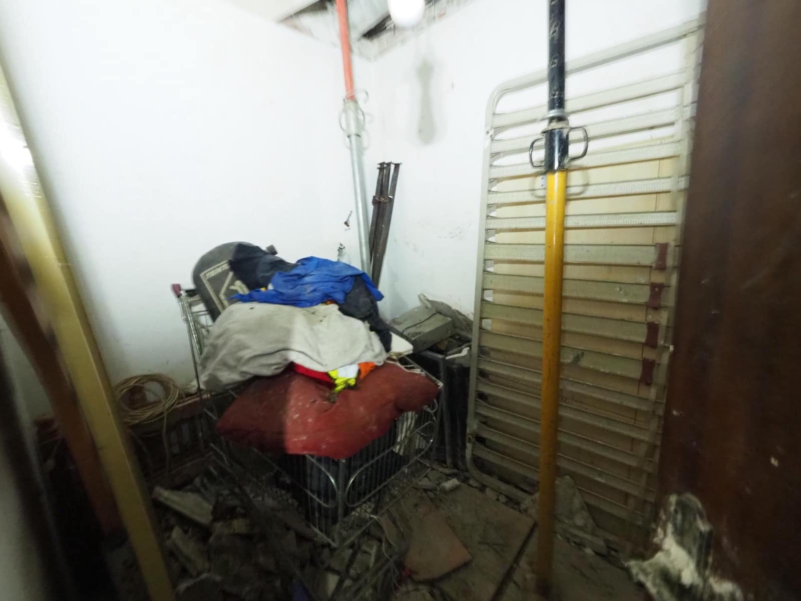 3 bedroom Flat for sale in Manresa - € 33,000 (Ref: 9936372)