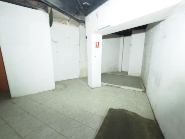 Commercial for sale in Manresa - € 151,000 (Ref: 9936373)