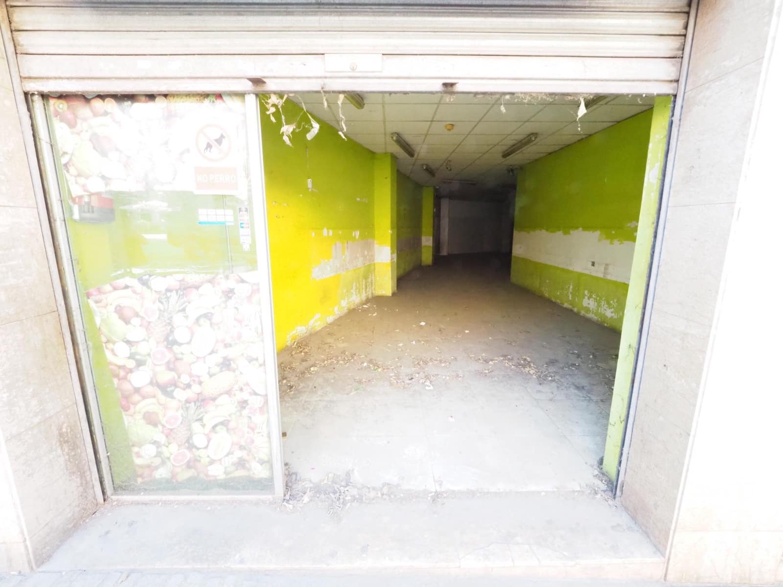 Commercial for sale in Manresa - € 151,000 (Ref: 9936373)