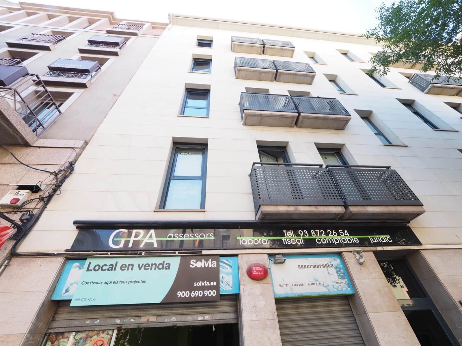 Commercial for sale in Manresa - € 151,000 (Ref: 9936373)