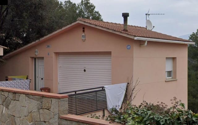 5 Zimmer Villa zu verkaufen in Esparreguera mit Pool Garage - 307.000 € (Ref: 9936377)