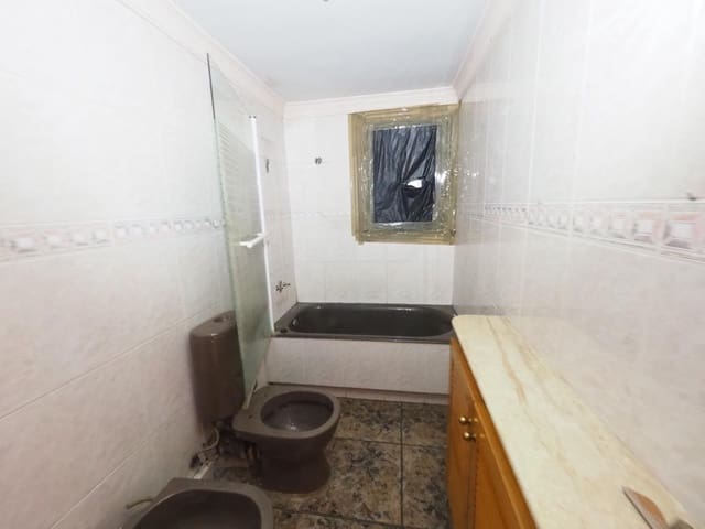 6 Zimmer Villa zu verkaufen in El Pont de Vilomara, El Pont de Vilomara i Rocafort mit Pool Garage - 399.000 € (Ref: 9936378)