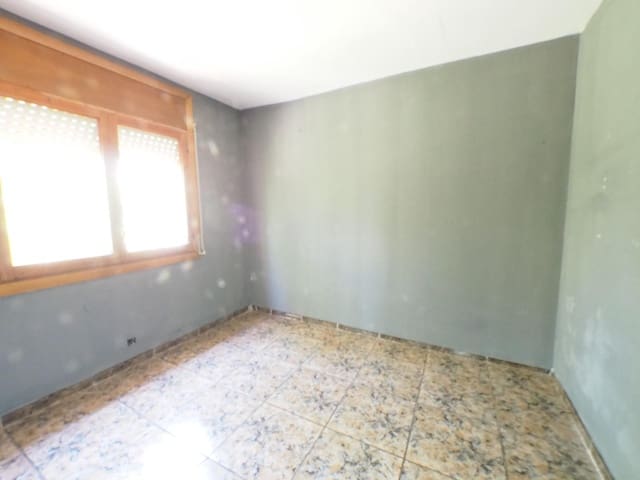6 Zimmer Villa zu verkaufen in El Pont de Vilomara, El Pont de Vilomara i Rocafort mit Pool Garage - 399.000 € (Ref: 9936378)