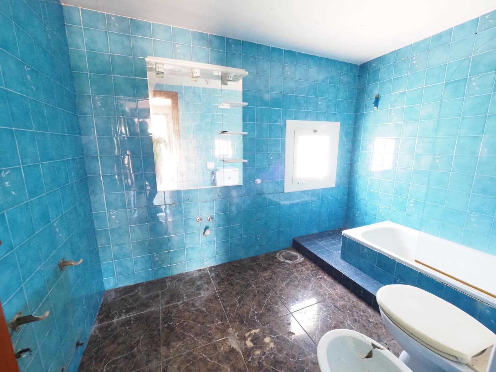 6 Zimmer Villa zu verkaufen in El Pont de Vilomara i Rocafort mit Pool Garage - 399.000 € (Ref: 9936378)