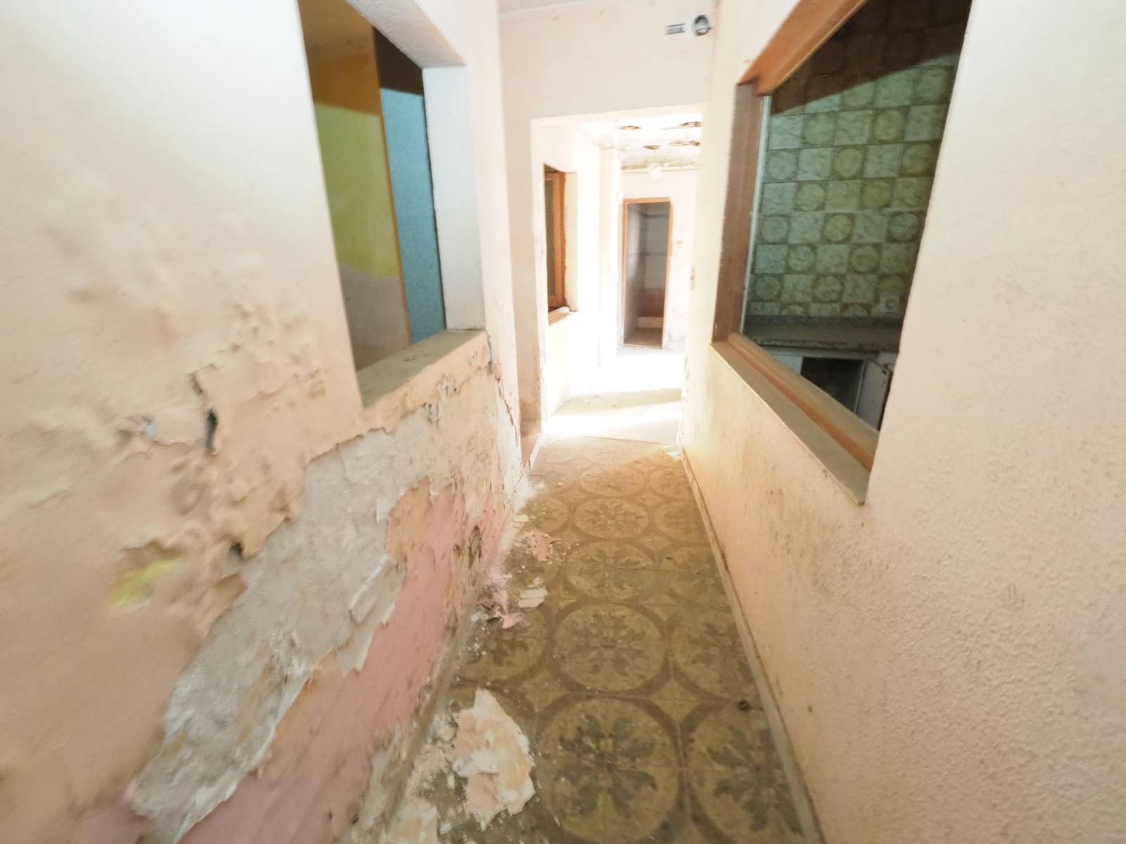 3 bedroom Commercial for sale in Sant Joan de Vilatorrada - € 49,000 (Ref: 9944147)