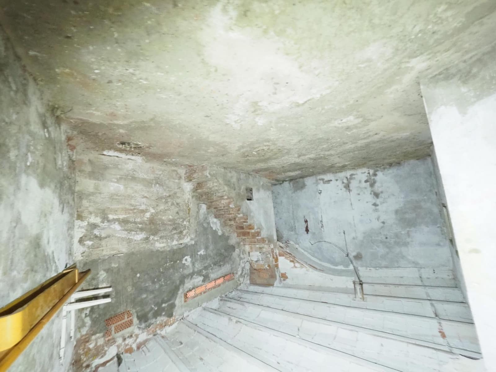 3 bedroom Commercial for sale in Sant Joan de Vilatorrada - € 49,000 (Ref: 9944147)