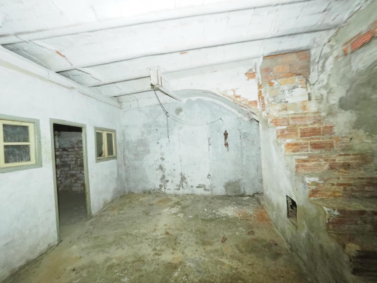 3 bedroom Commercial for sale in Sant Joan de Vilatorrada - € 49,000 (Ref: 9944147)