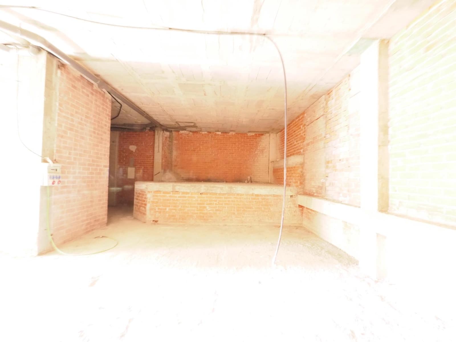 Commercial for sale in Cerdanyola del Valles - € 98,000 (Ref: 9944149)