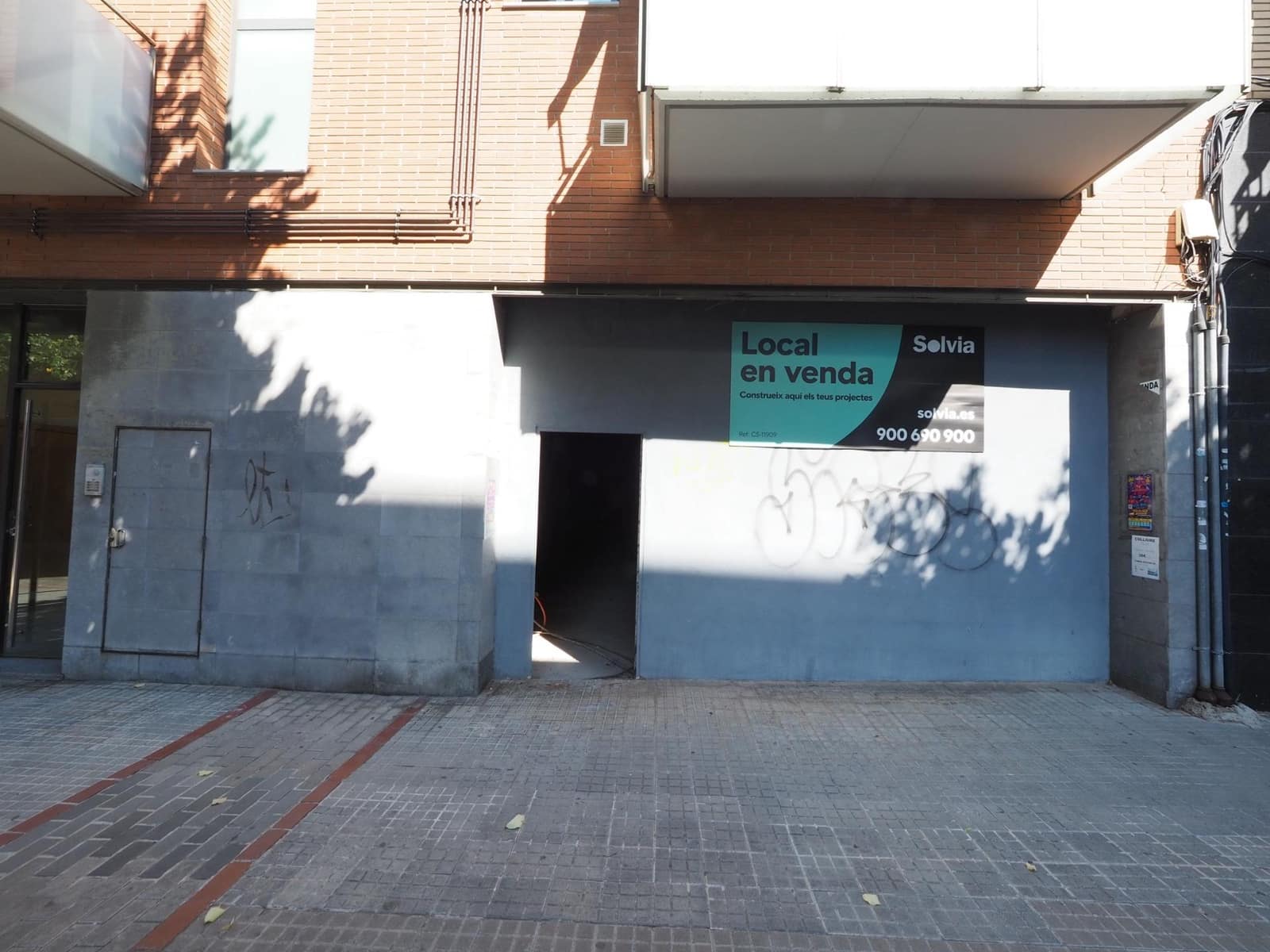 Commercial for sale in Cerdanyola del Valles - € 98,000 (Ref: 9944149)