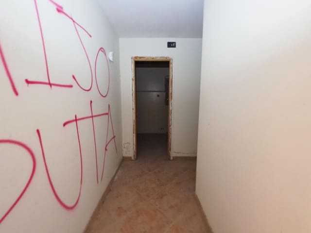 3 soverom Villa til salgs i Tordera med garasje - € 180 000 (Ref: 9944150)
