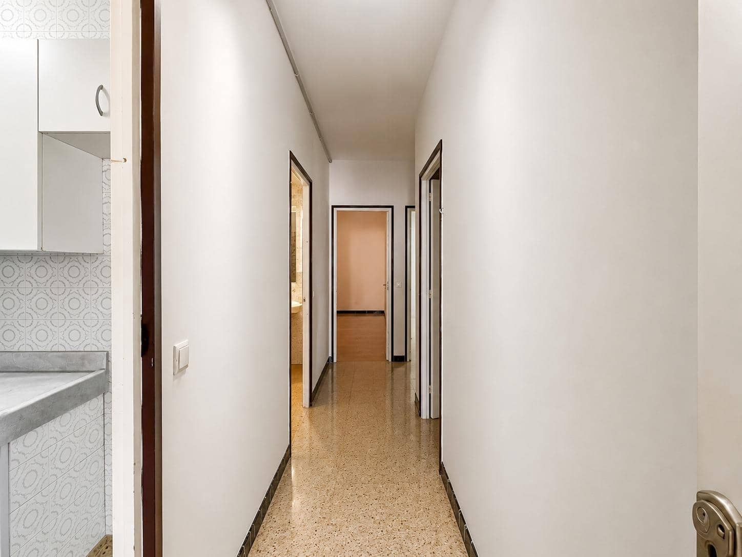3 slaapkamer Flat te koop in Terrassa - € 125.000 (Ref: 9947890)