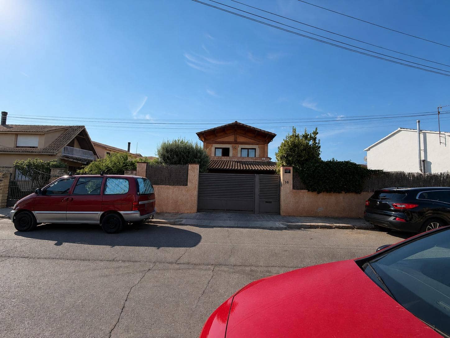 5 bedroom Villa for sale in Torredembarra with pool garage - € 550,000 (Ref: 9947892)