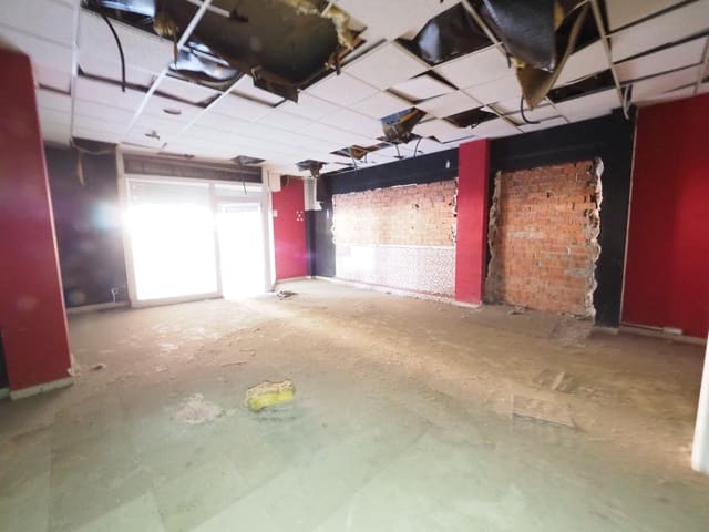 Commercial for sale in Olesa de Montserrat - € 69,000 (Ref: 9957955)