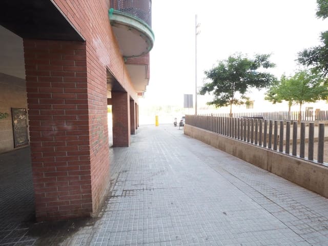 Commercial for sale in Olesa de Montserrat - € 69,000 (Ref: 9957955)