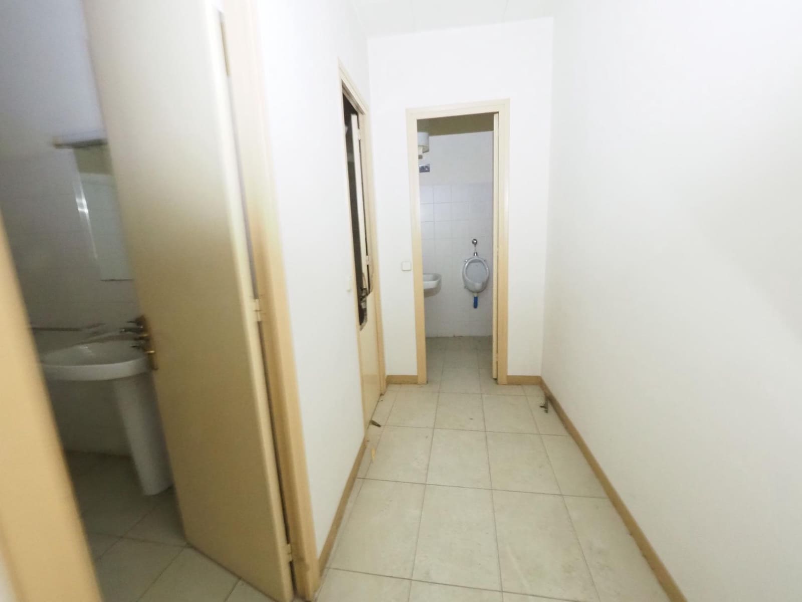 Kaupallinen myytävänä paikassa Manresa - 223 000 € (Ref: 9965257)