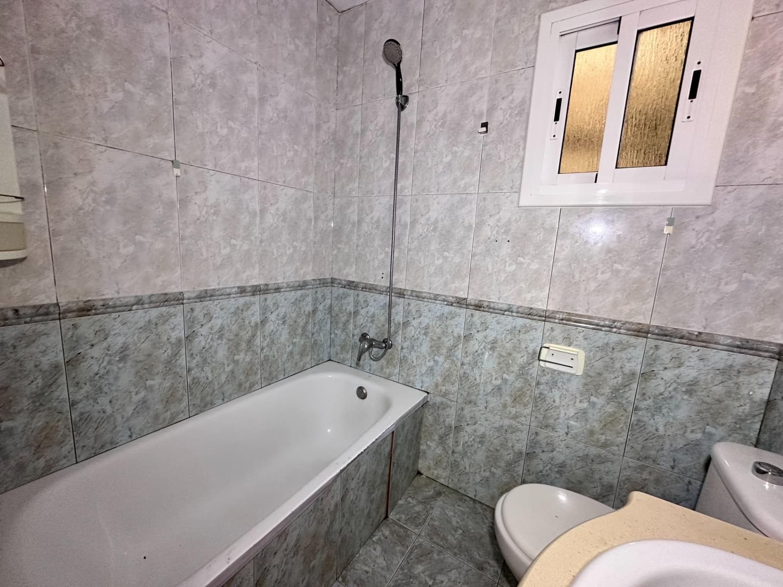 3 bedroom Flat for sale in Rubi - € 150,000 (Ref: 9966633)