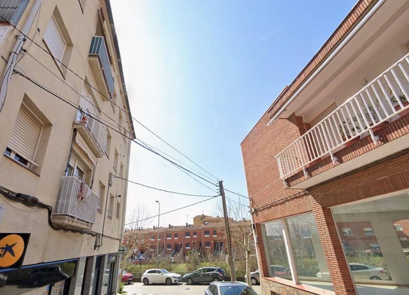 3 bedroom Flat for sale in Tordera - € 140,000 (Ref: 9970584)
