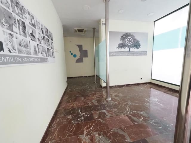 Commercieel te koop in Terrassa - € 200.000 (Ref: 9970585)