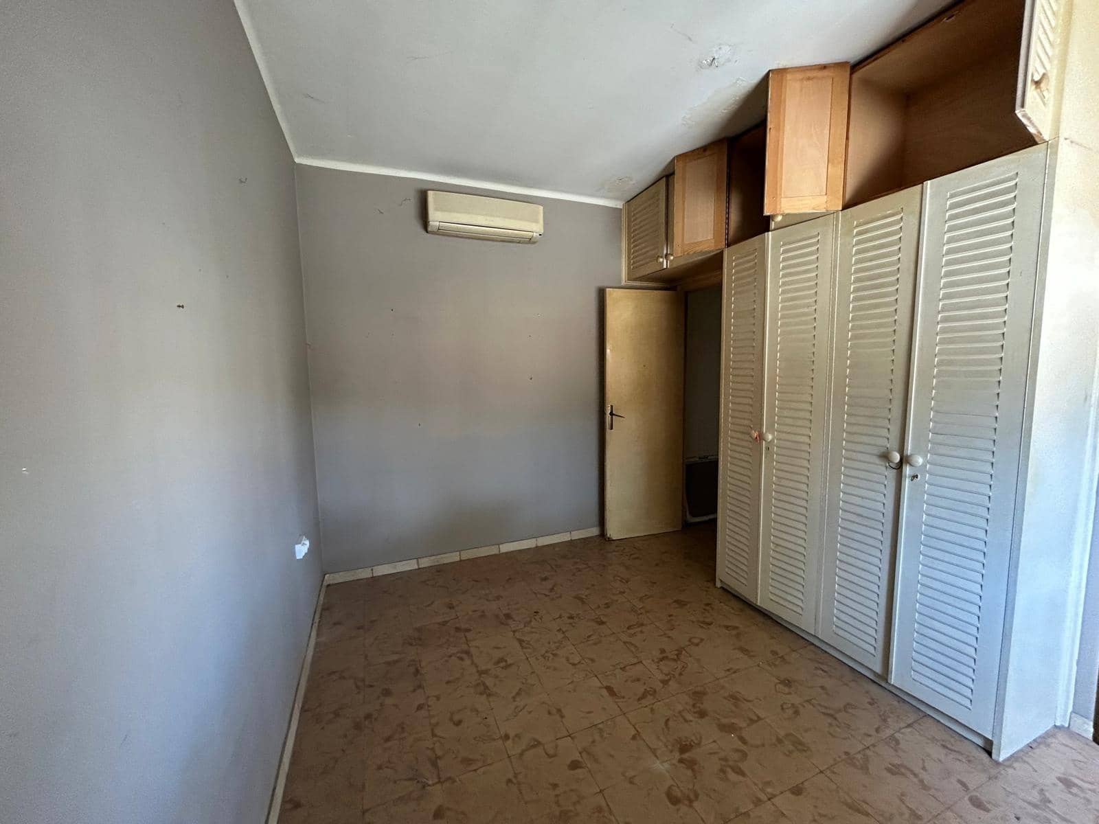 3 soveværelse Villa til salg i La Torre de Claramunt - € 290.000 (Ref: 9977304)