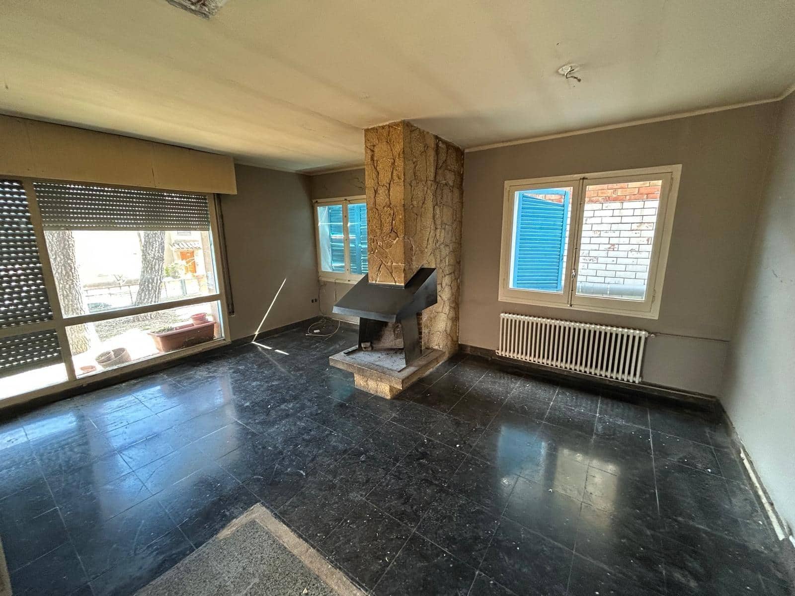 3 soveværelse Villa til salg i La Torre de Claramunt - € 290.000 (Ref: 9977304)