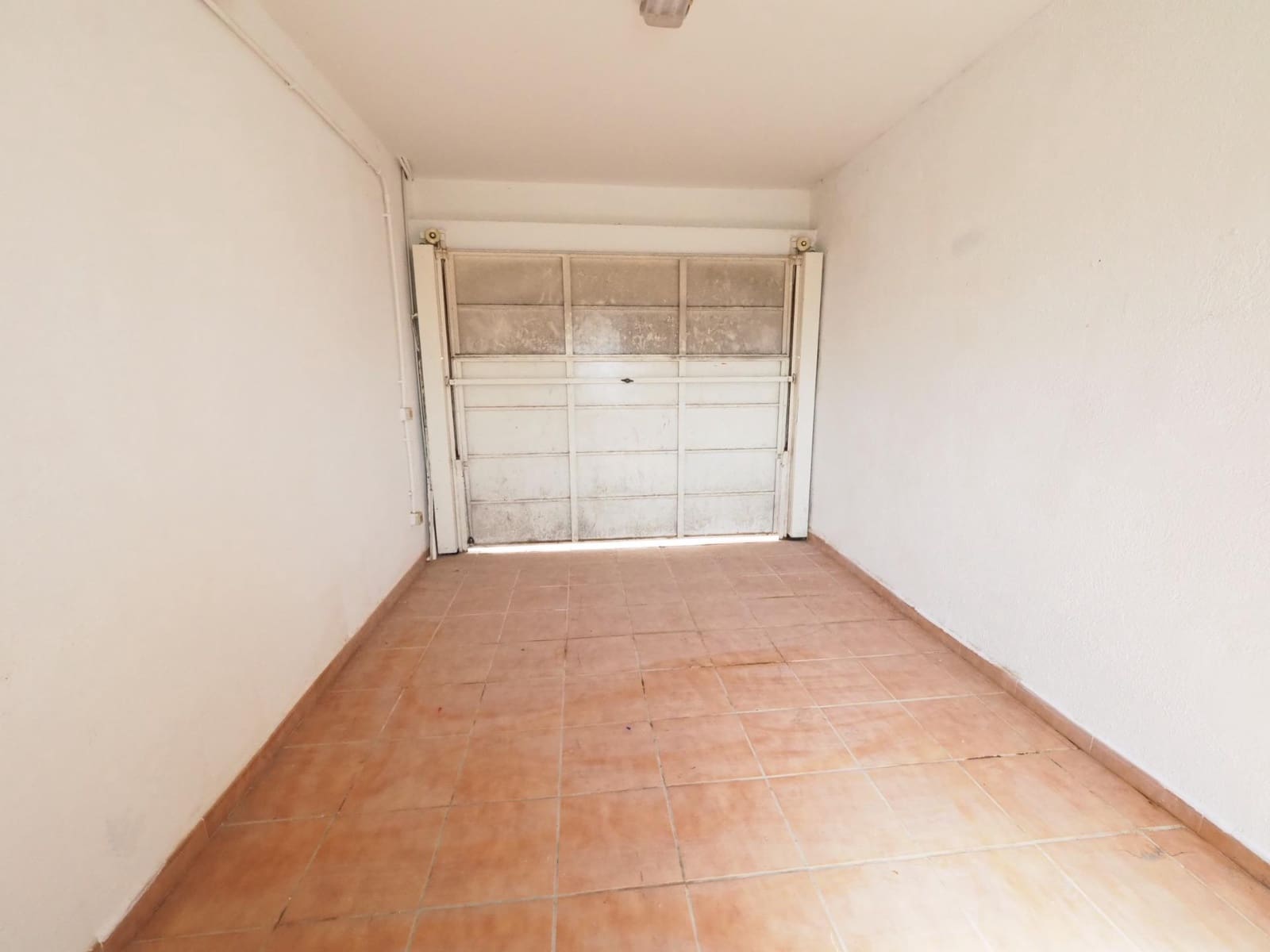 5 chambre Villa/Maison à vendre à Canyelles avec garage - 255 000 € (Ref: 9982956)