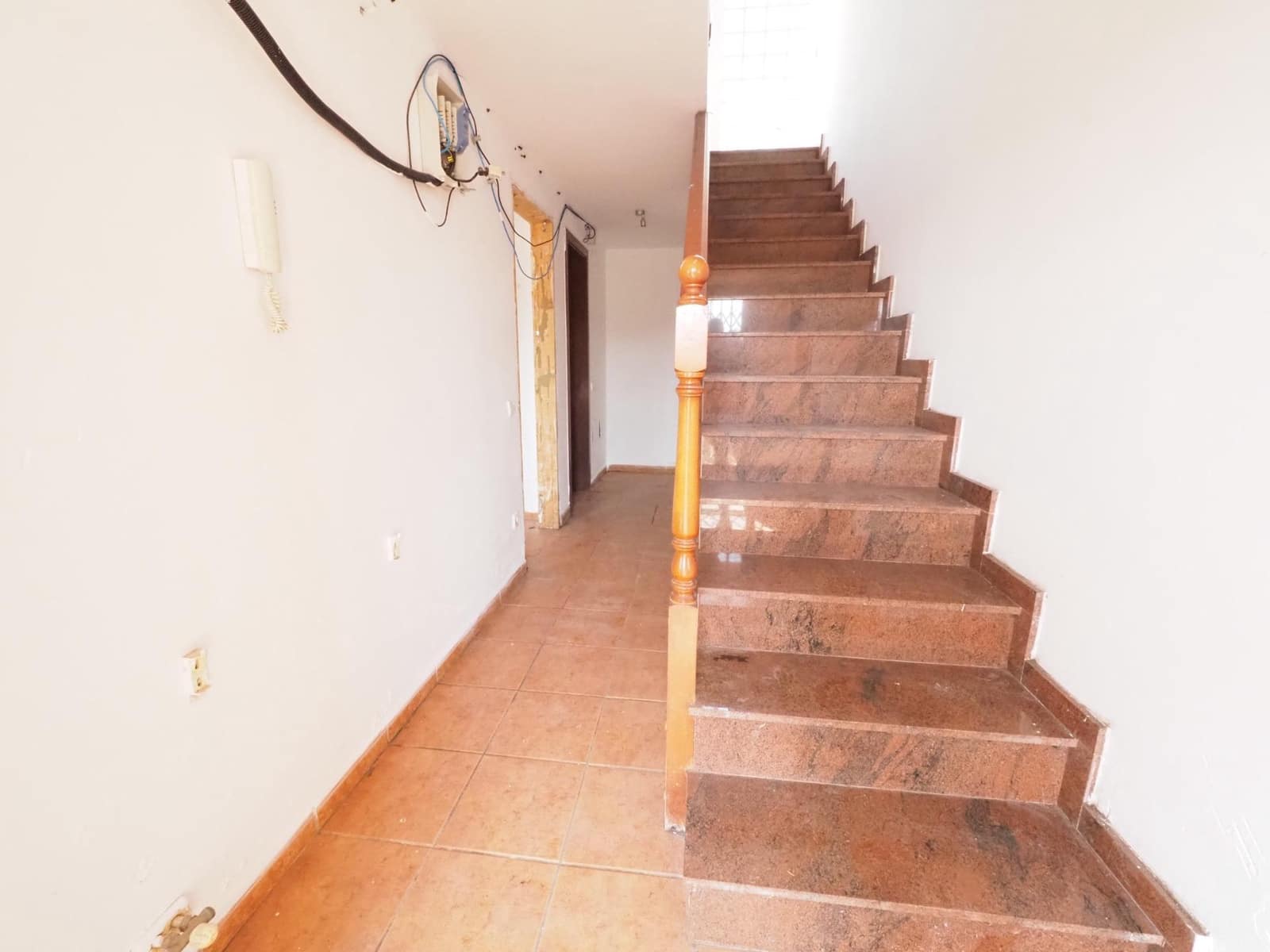 5 chambre Villa/Maison à vendre à Canyelles avec garage - 255 000 € (Ref: 9982956)