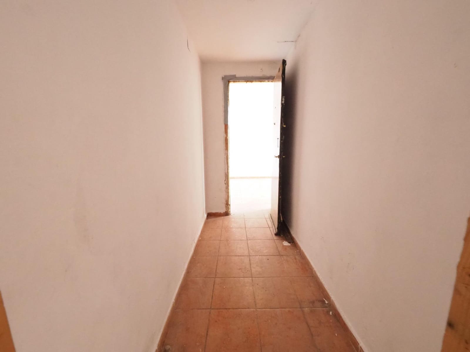 5 chambre Villa/Maison à vendre à Canyelles avec garage - 255 000 € (Ref: 9982956)