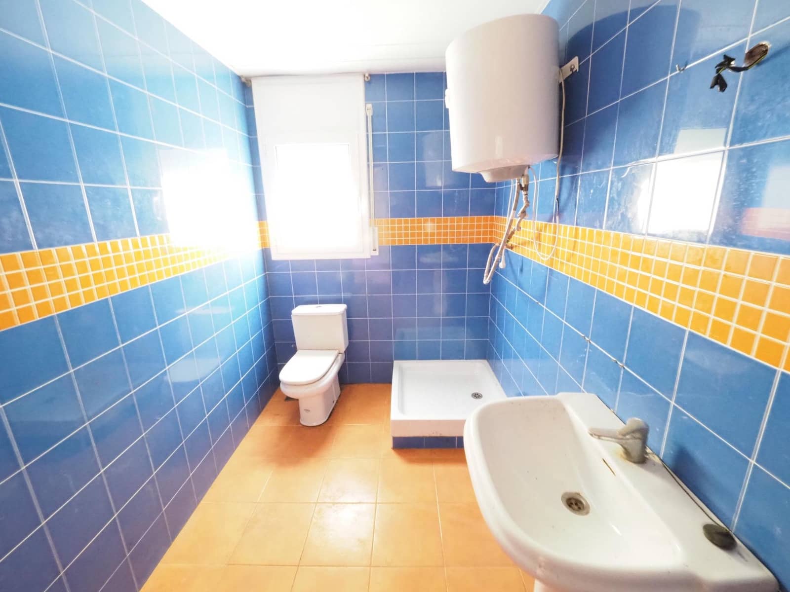 5 chambre Villa/Maison à vendre à Canyelles avec garage - 255 000 € (Ref: 9982956)