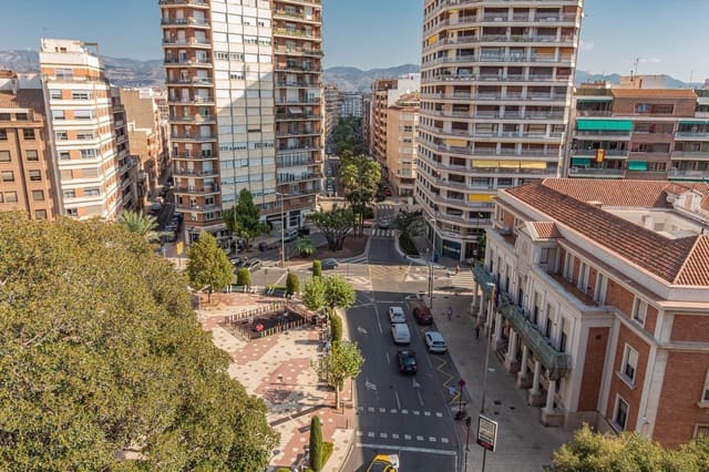 3 bedroom Penthouse for sale in Centro, Castelló de la Plana - € 275,000 (Ref: 10015593)