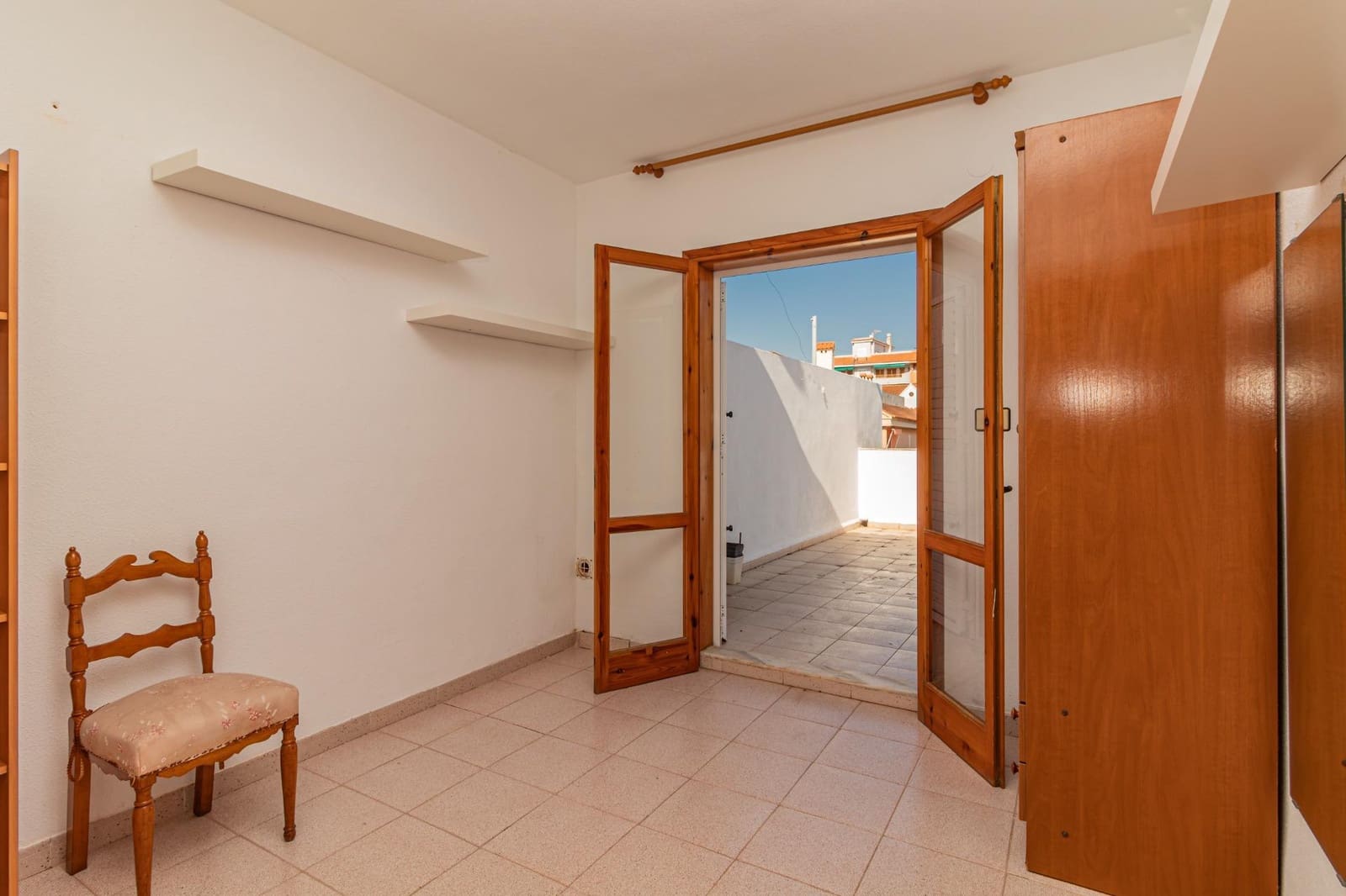 4 bedroom Terraced Villa for sale in Moncofa with garage - € 300,000 (Ref: 10062264)