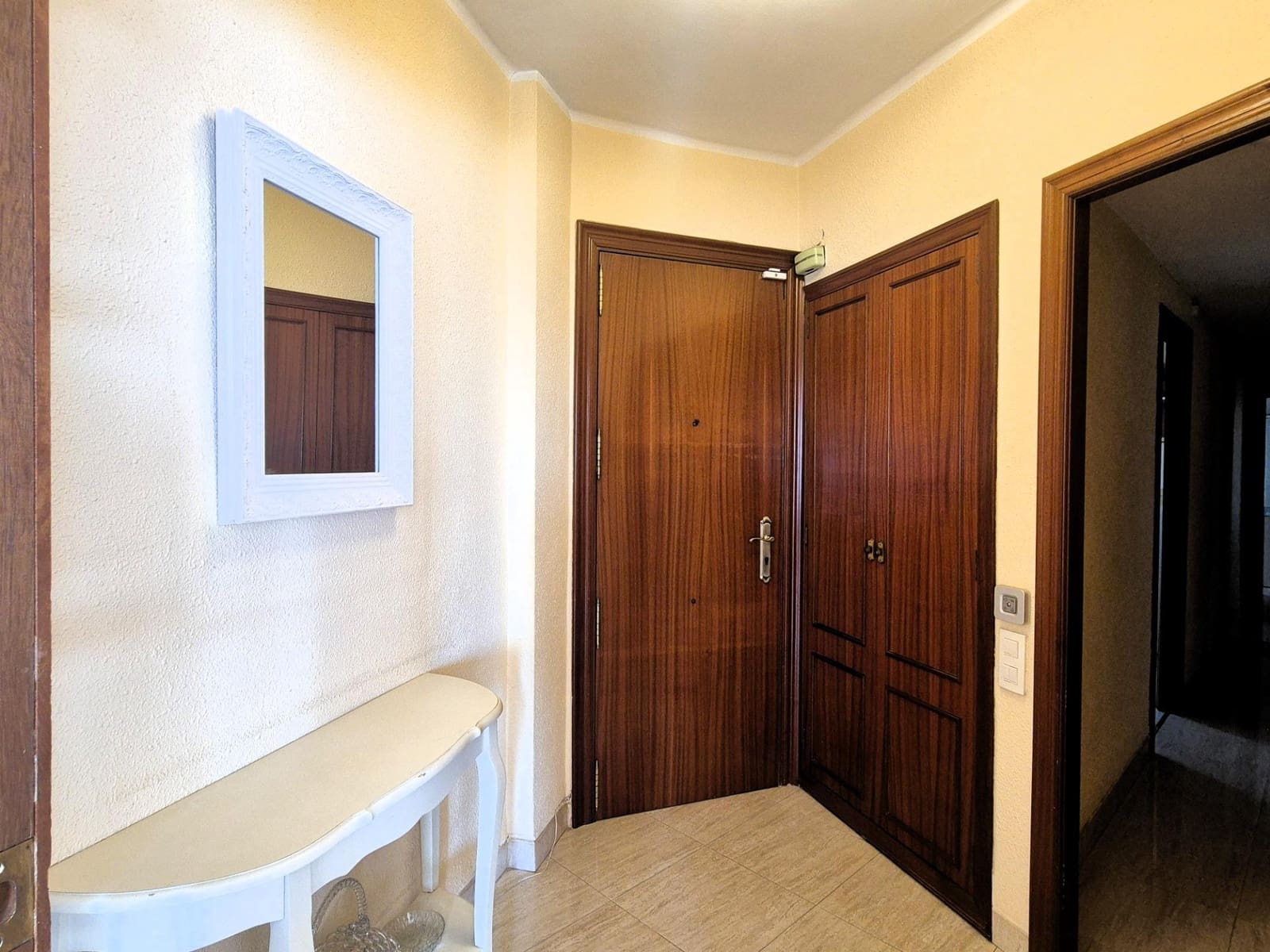4 makuuhuone Asunto vuokrattavana paikassa Castello de la Plana - 1 200 € (Ref: 10147139)
