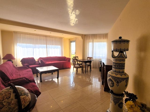 4 makuuhuone Asunto vuokrattavana paikassa Centro, Castelló de la Plana - 1 200 € (Ref: 10147139)