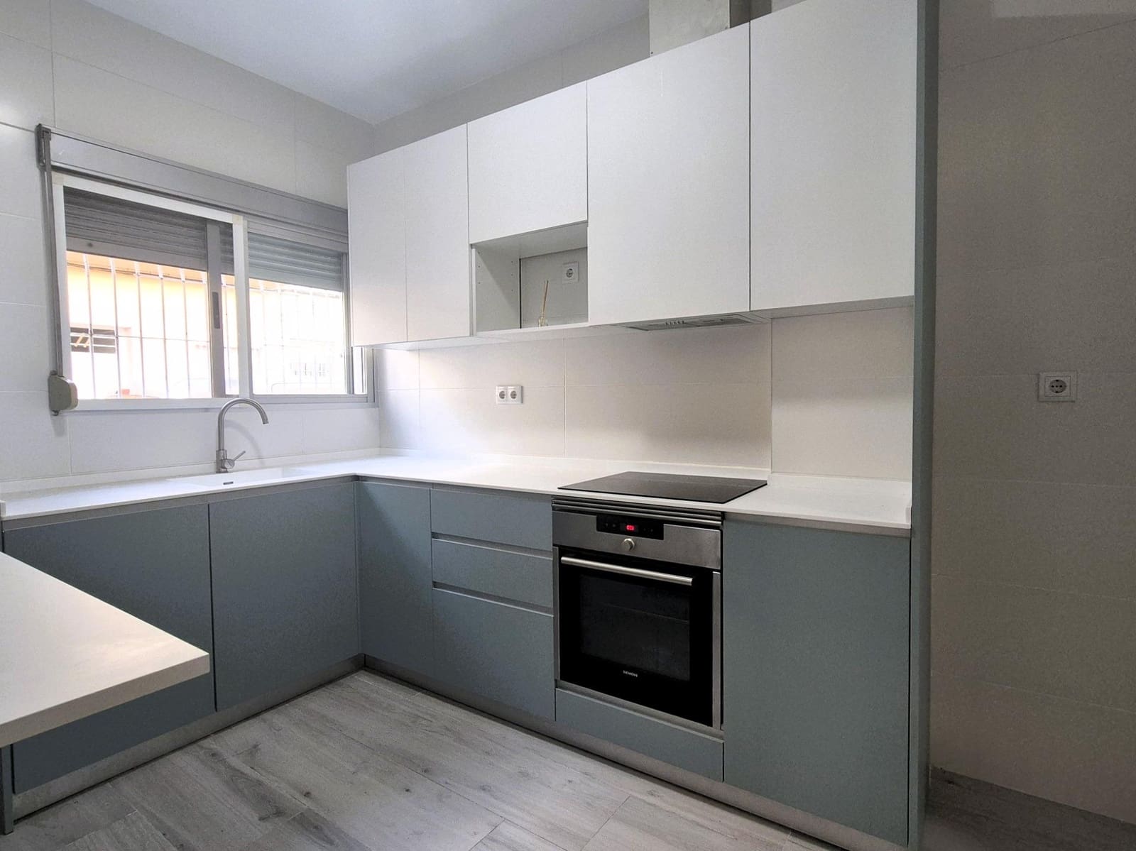 4 bedroom Townhouse for rent in Burriana / Borriana - € 925 (Ref: 10166687)