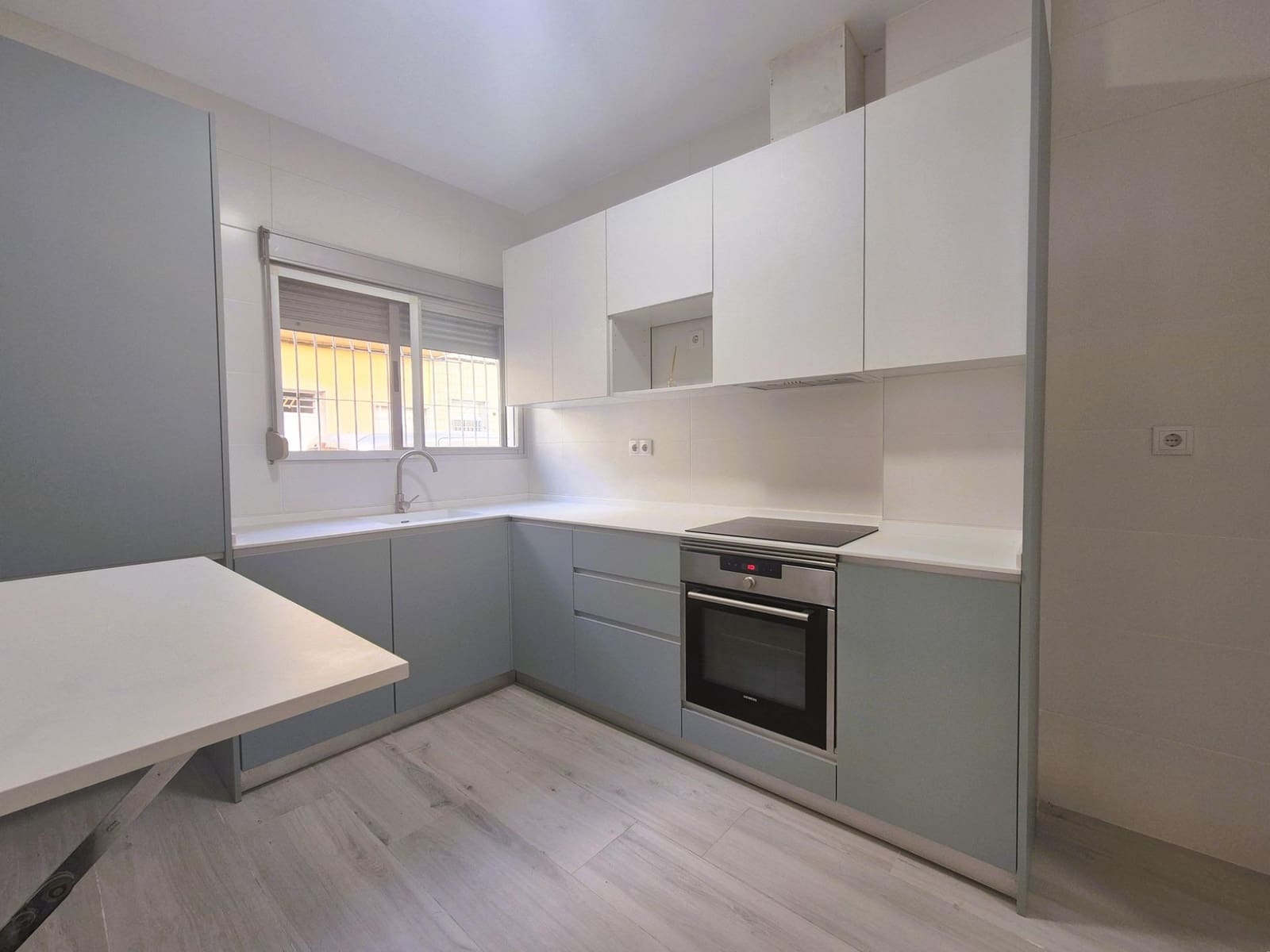 4 bedroom Townhouse for rent in Burriana / Borriana - € 925 (Ref: 10166687)