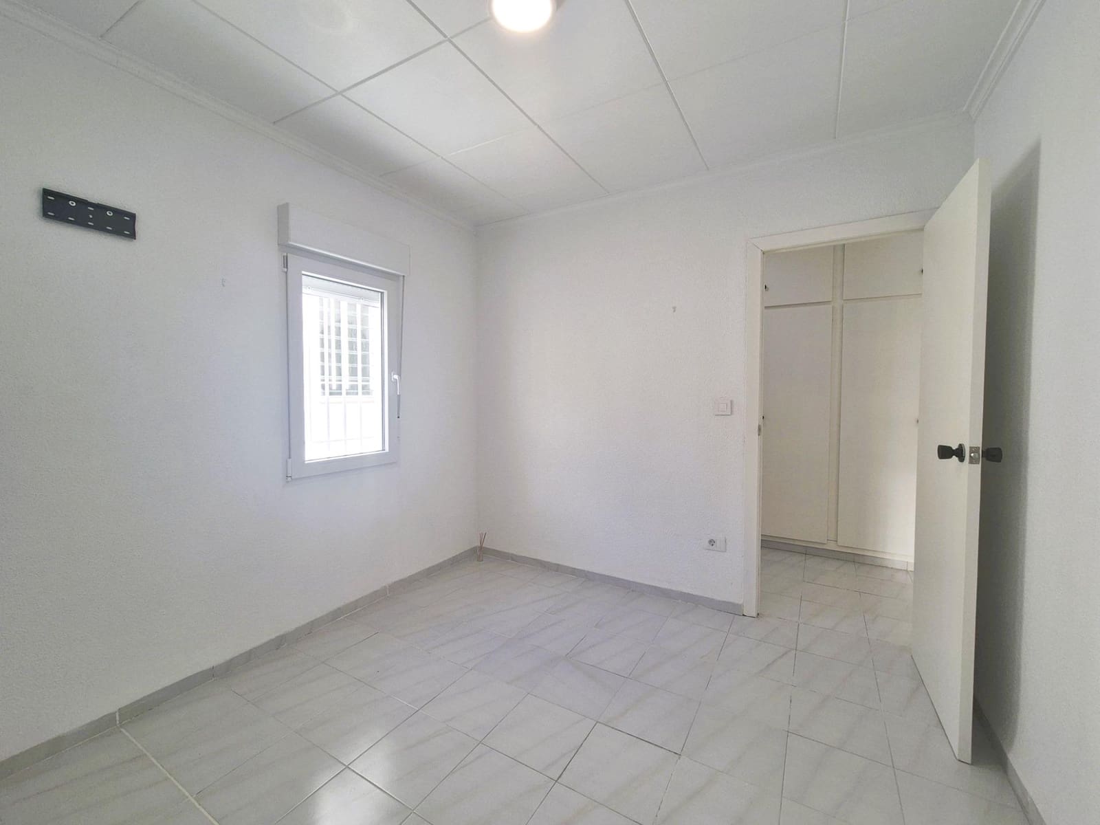 4 bedroom Townhouse for rent in Burriana / Borriana - € 925 (Ref: 10166687)