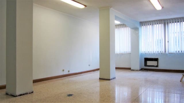 Bureau à vendre à Este, Castelló de la Plana - 127 000 € (Ref: 6227626)