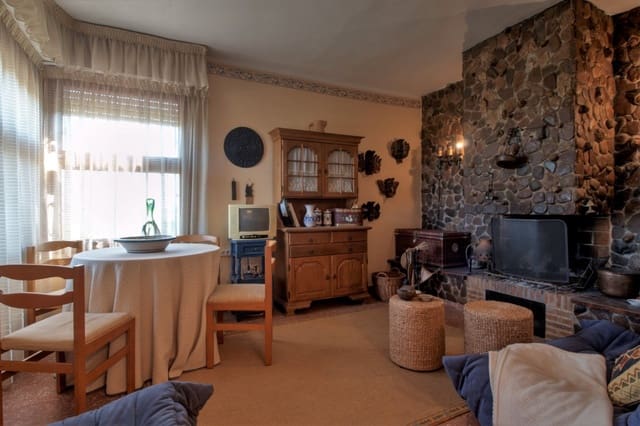 3 bedroom Finca/Country House for sale in Oeste, Castelló de la Plana - € 325,000 (Ref: 6227643)