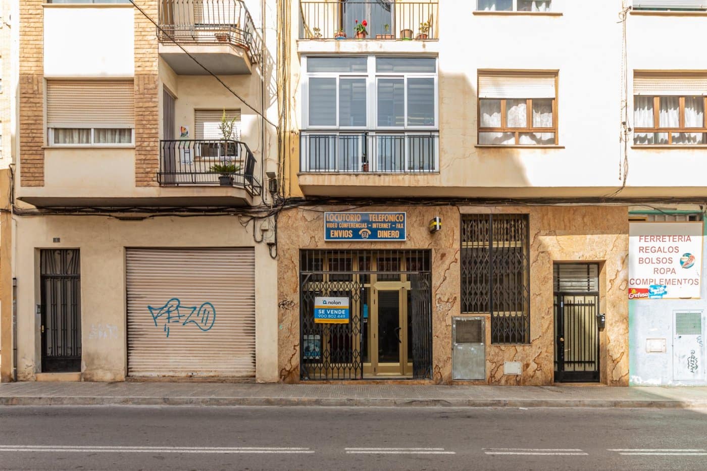 Commerciale in vendita in Castello de la Plana - 64.800 € (Rif: 6227808)