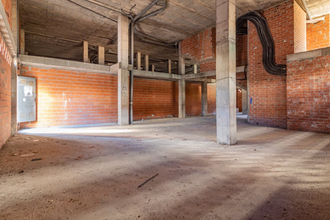 Erhverv til leje i Castello de la Plana - € 1.800 (Ref: 6475521)