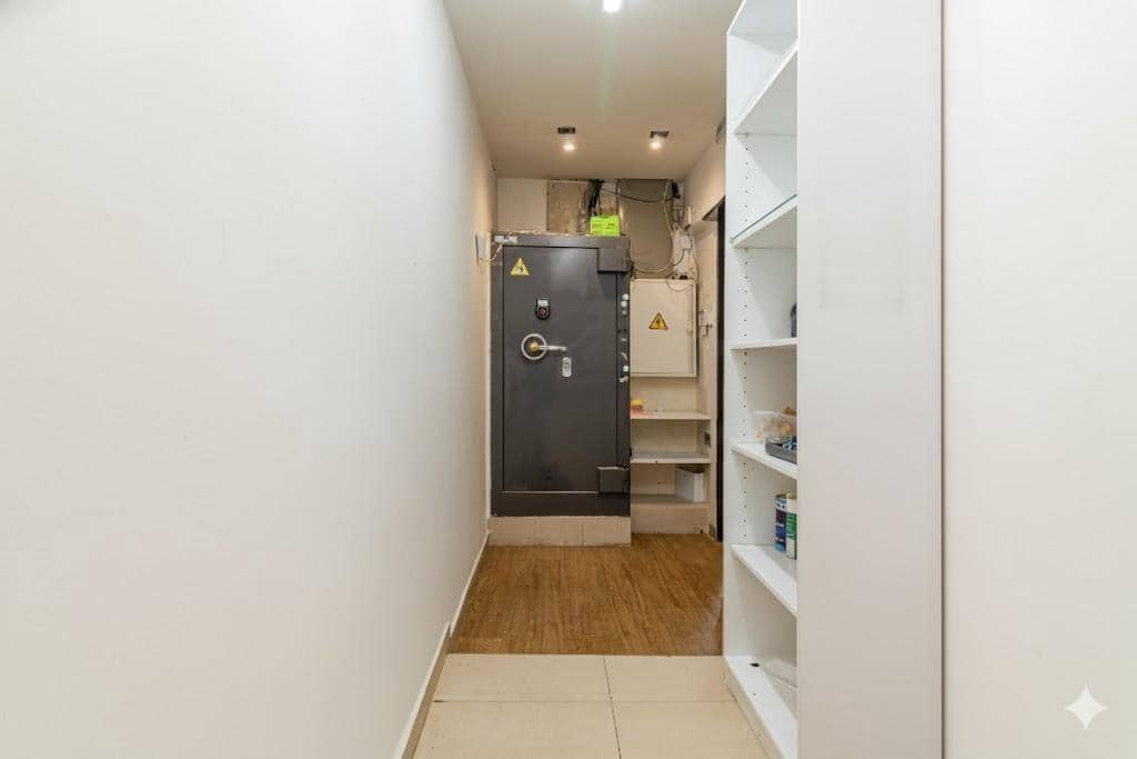 Komercyjne do wynajęcia w Castello de la Plana - 2 900 € (Ref: 7429899)