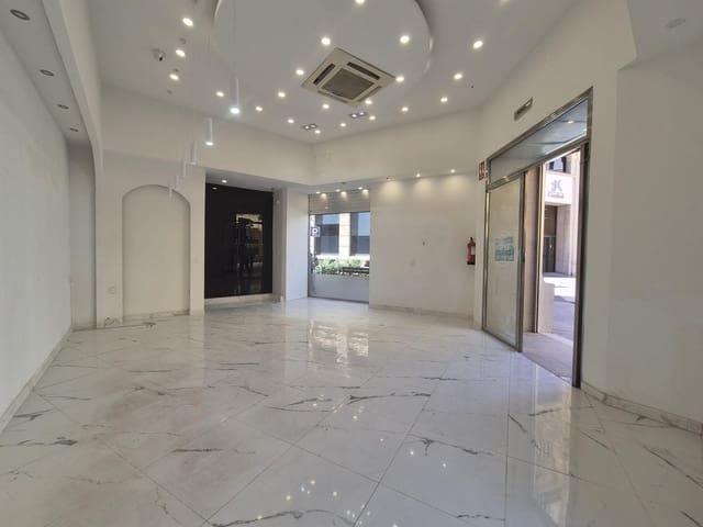 Kaupallinen vuokrattavana paikassa Centro, Castelló de la Plana - 2 900 € (Ref: 7429899)