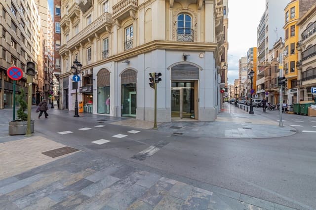 Kaupallinen vuokrattavana paikassa Centro, Castelló de la Plana - 2 900 € (Ref: 7429899)