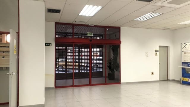 Commercieel te koop in Este, Castelló de la Plana - € 581.200 (Ref: 7804167)