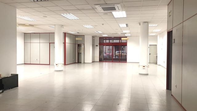 Commerciale in vendita in Este, Castelló de la Plana - 581.200 € (Rif: 7804167)