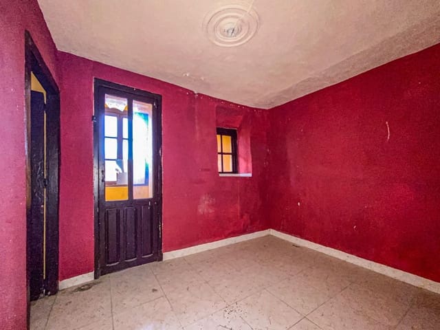 3 makuuhuone Rivitalo myytävänä paikassa Vilafranca mukana 
autotalli - 13 500 € (Ref: 8013663)