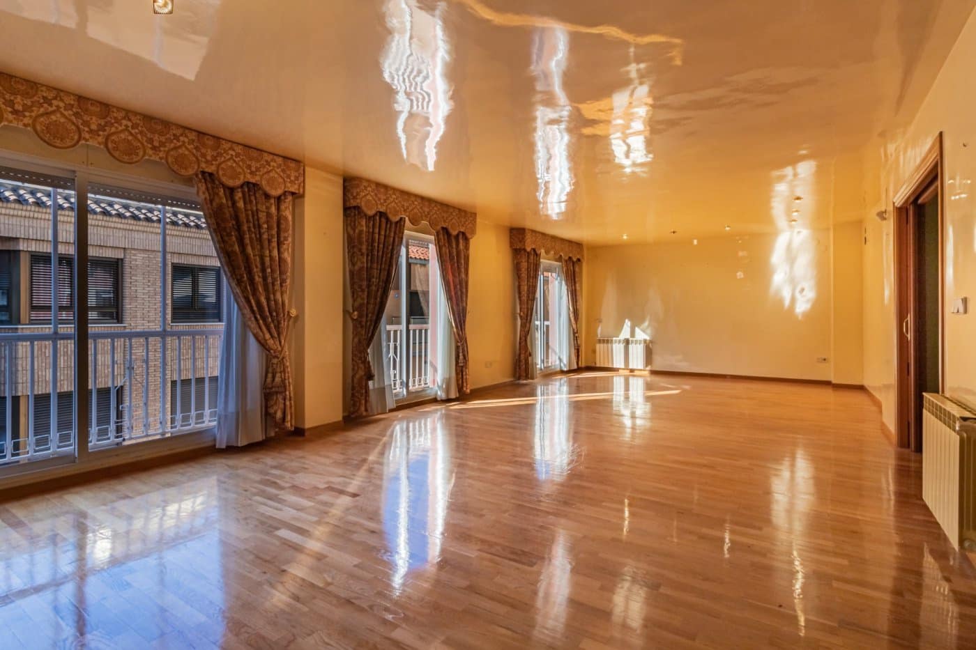 6 soverom Penthouse til salgs i Castello de la Plana - € 420 000 (Ref: 8074429)