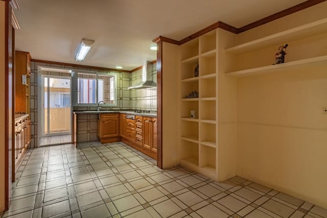 6 Zimmer Penthouse zu verkaufen in Centro, Castelló de la Plana - 465.000 € (Ref: 8074429)