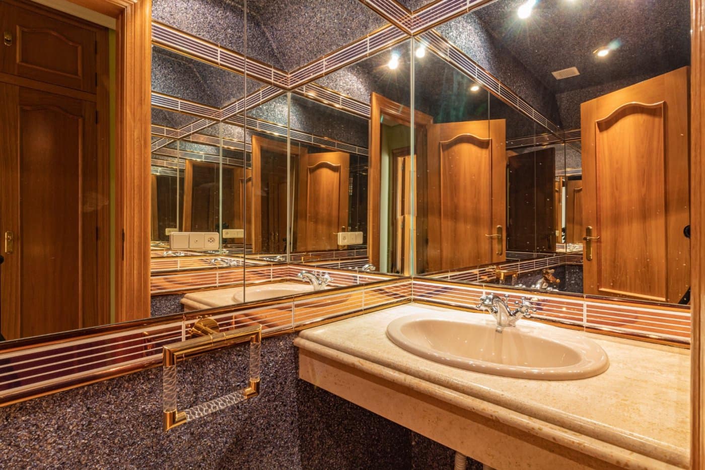 6 soverom Penthouse til salgs i Castello de la Plana - € 465 000 (Ref: 8074429)