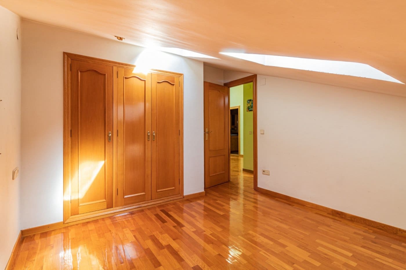 6 soverom Penthouse til salgs i Castello de la Plana - € 465 000 (Ref: 8074429)